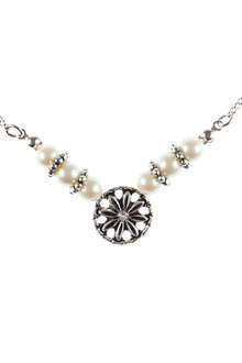 Damen Halskette mit Perlen und Blumen-Anhnger silber